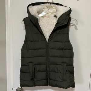 Hollister Sherpa Lined Vest